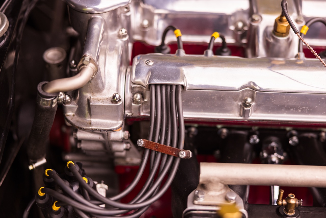 Aston Martin DB24 16