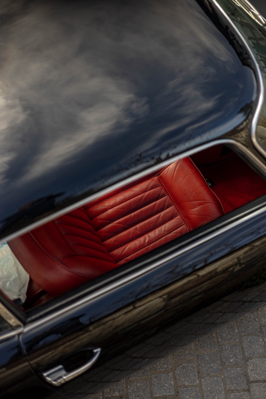 Aston Martin DB4 3